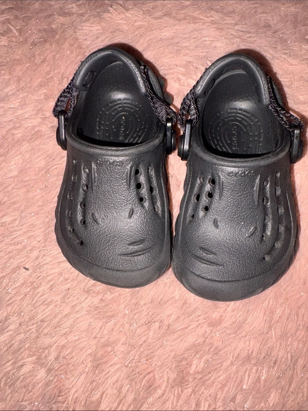 CROCS Kids Black Textured Clog with Adjustable Heel Strap